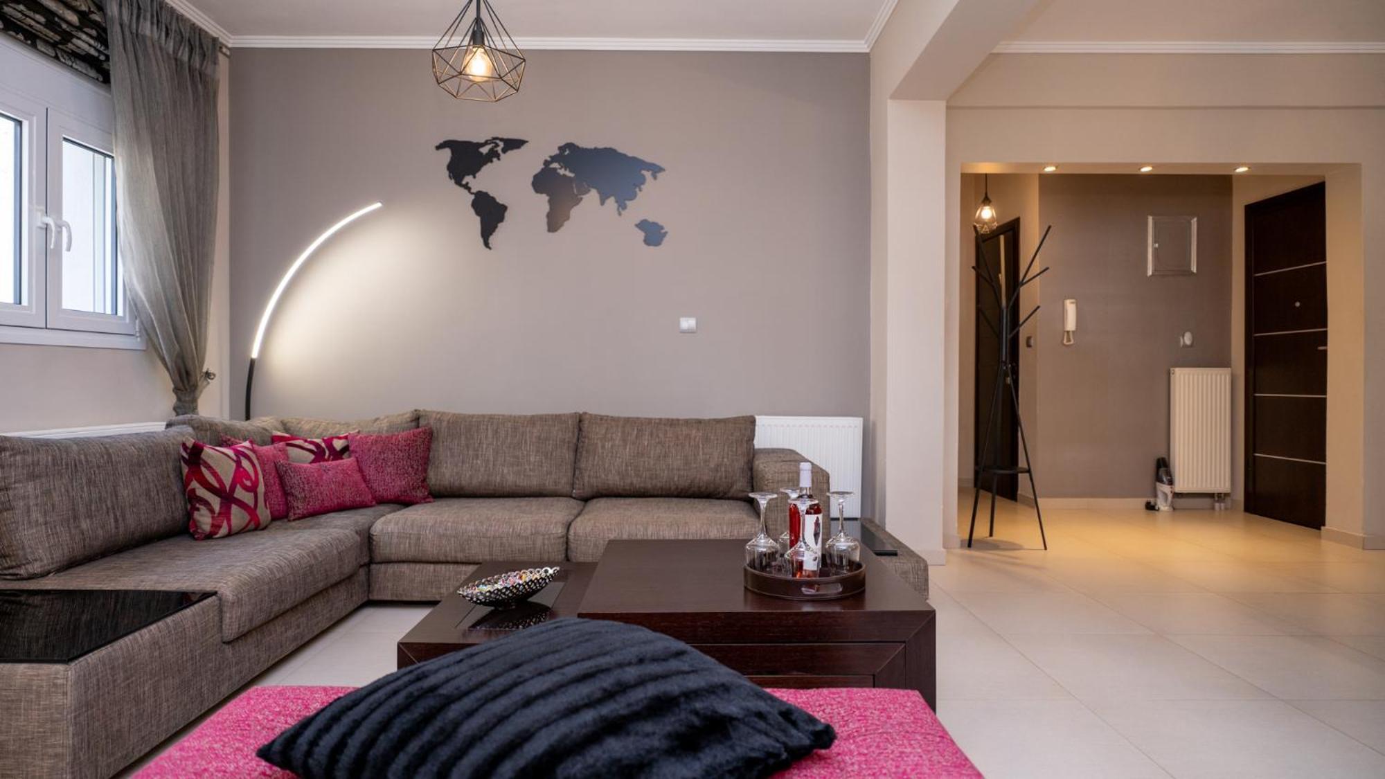 Mary'S Modern And Elegant Apartment Kalambaka Esterno foto